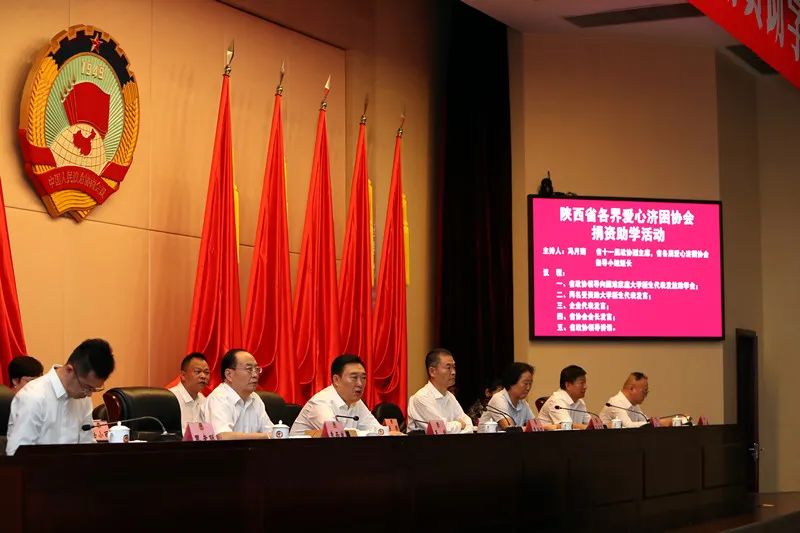 64f038fb00cf0.jpg 640.jpg