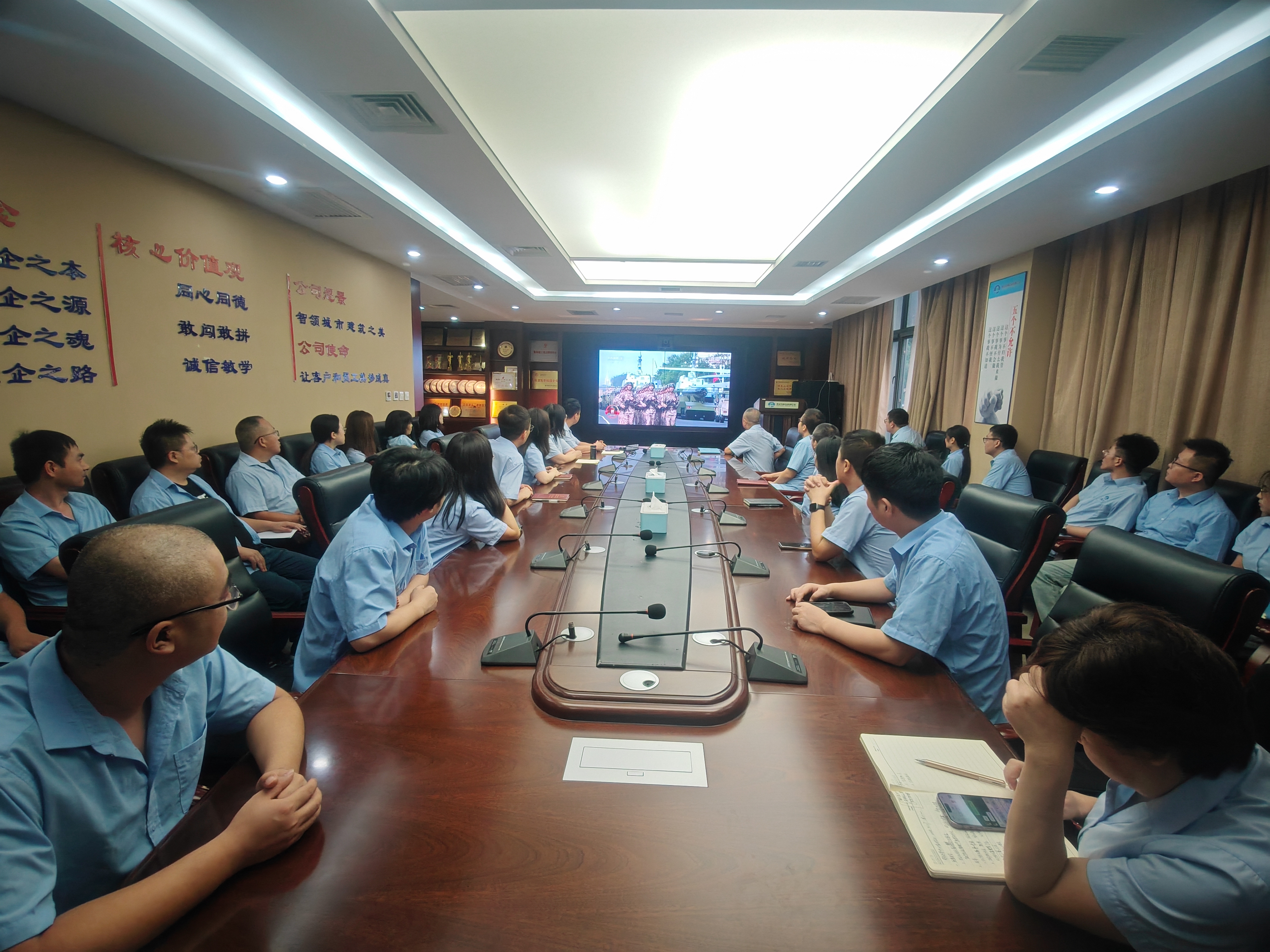 68b7f5a42616f.jpg 2.jpg